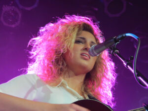 Tori Kelly in Toronto